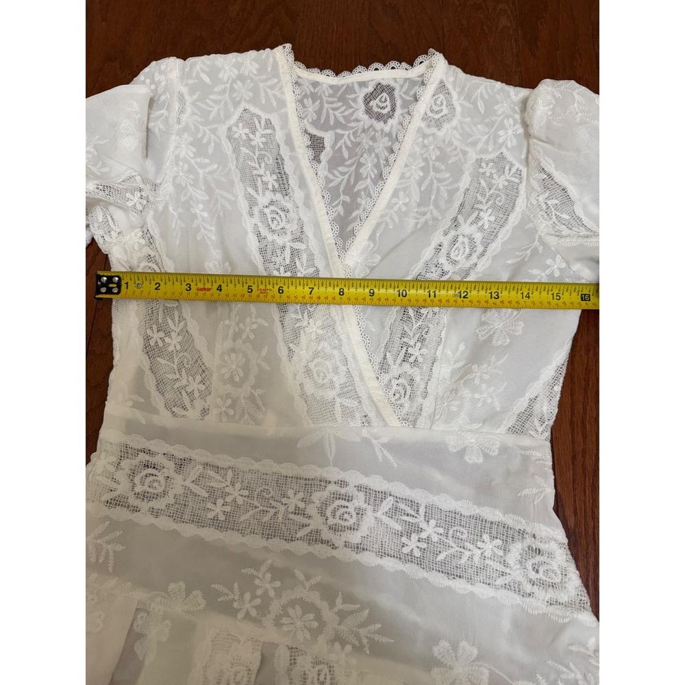 CICI White Floral Lace V-Neck Midi Dress Long Sleeve Bishop Scalloped Hem Size M - Picture 5 of 8